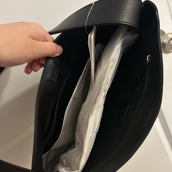 Vagabond Mini Milazzo Bag Black - Picture 7 of 7